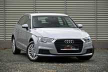 Audi A3 Garantie/Automat/Navi/Keyless/Senzori lumini-parcare/Bi-Xenon