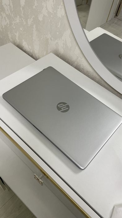 Продам ноутбук hp 15s