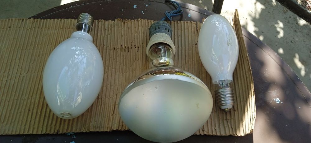 Продаются лампа 3 штуки ДРЛ