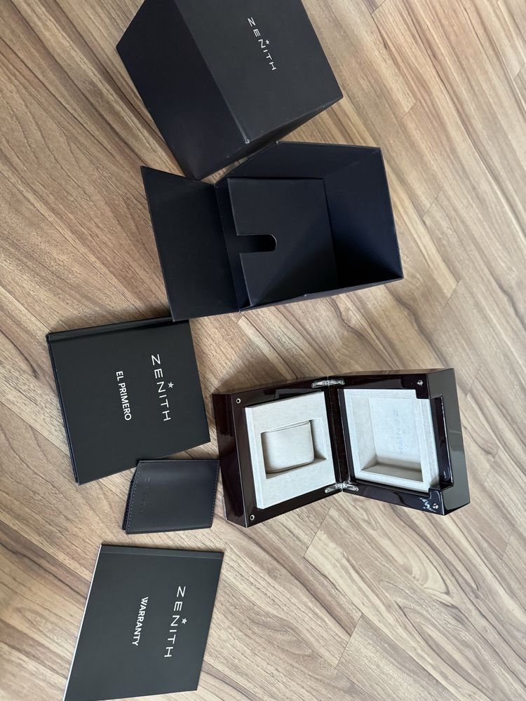 Продам коробку для часов ZENITH