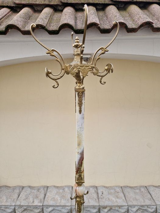 Уникална английска френска подова закачалка бронз оникс