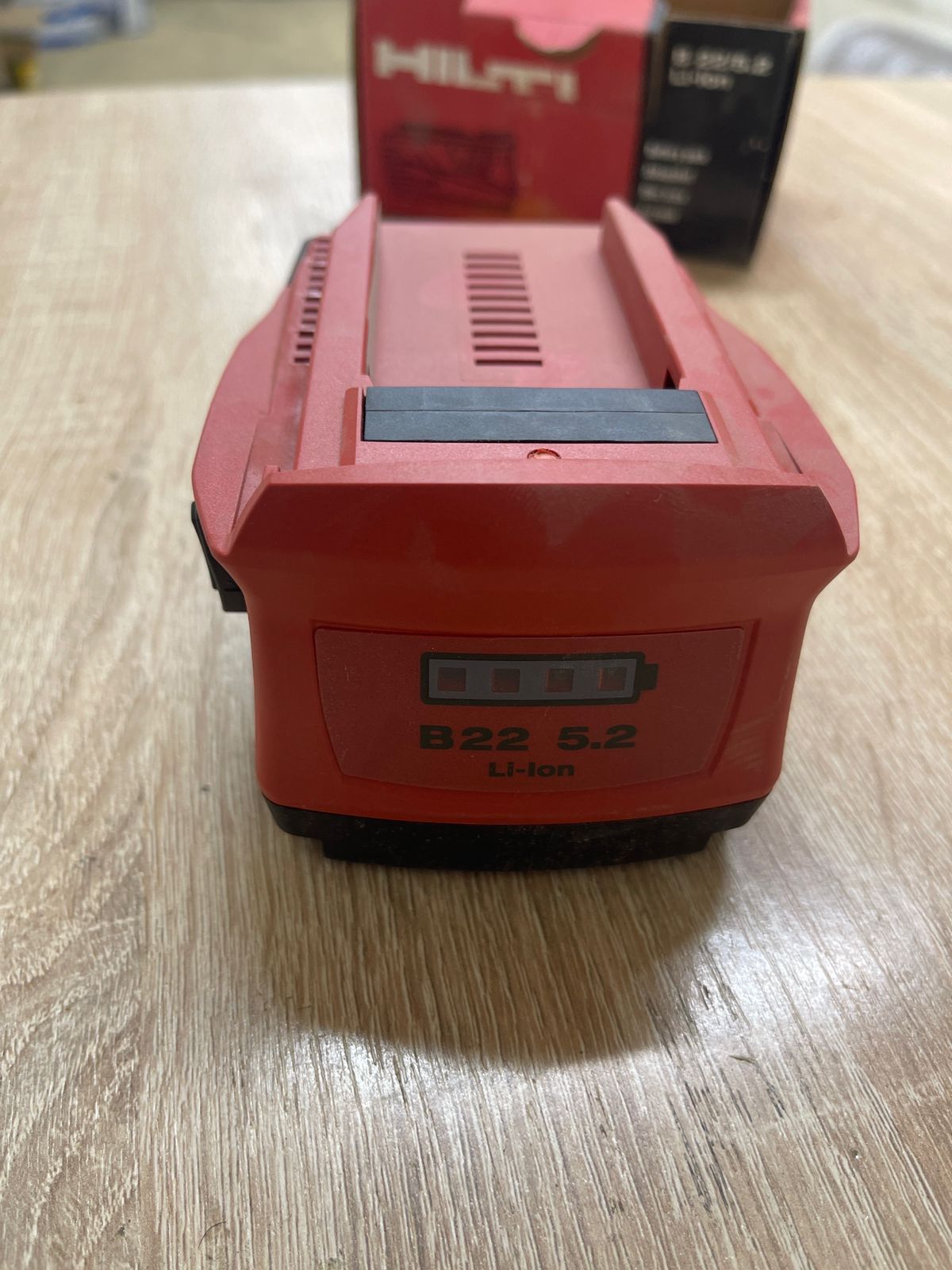 Аккумулятор сатылады HILTI