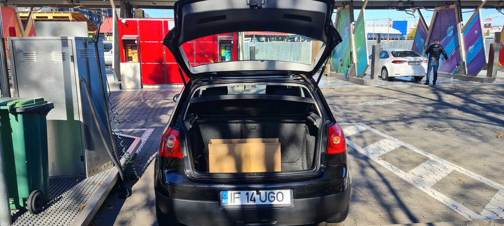 Vand Golf 5 1.6 benzina FSI