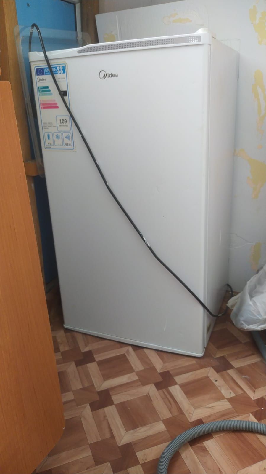 Холодилник мини б/у