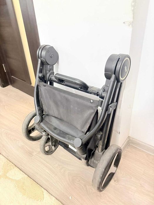 Vand carucior pentru copii Chicco - Set complet (3 in 1)