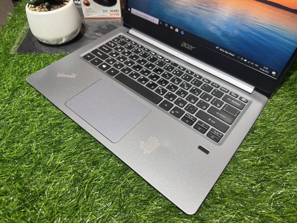 Ультрабук Acer Swift 3 Celeron N4020/4GB/SSD128GB/UHD Graphics