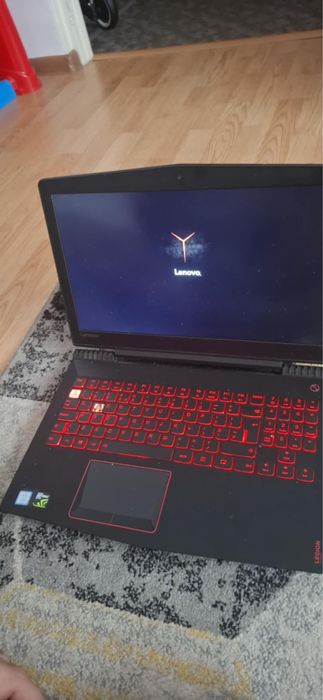 Vand sau Schimb Leptop Lenovo