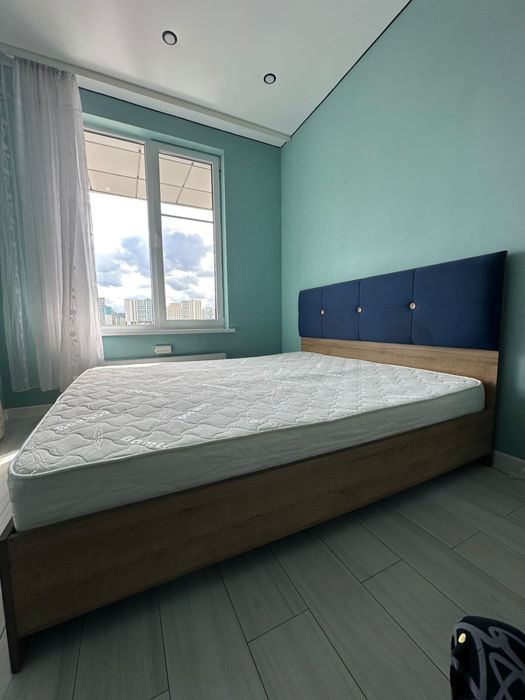 Турецкая двуспальная кровать — как новая!