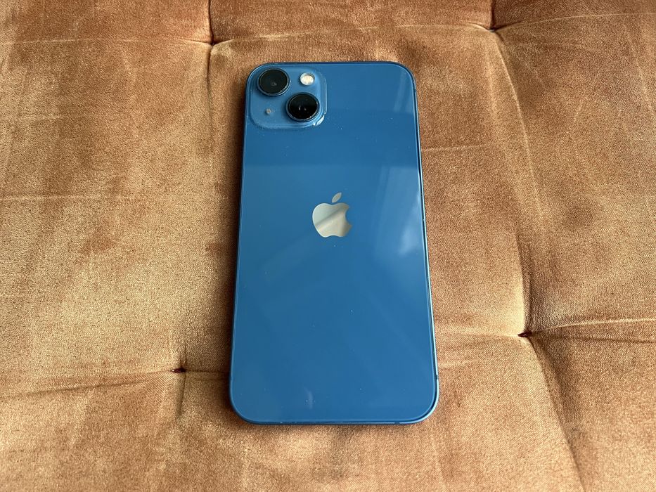 Продавам Apple iPhone 13 128GB