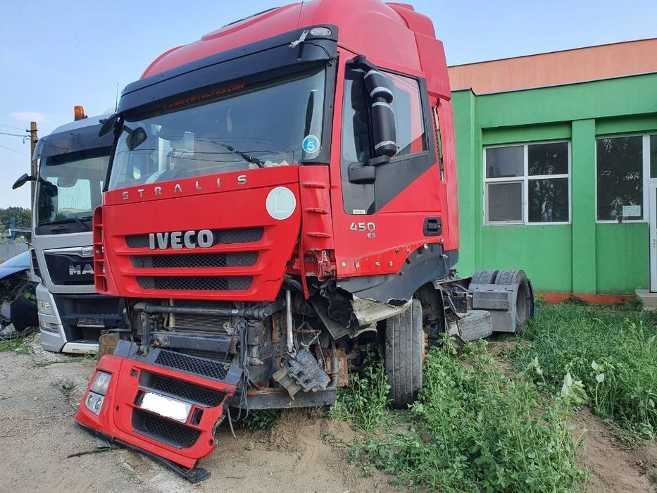 Dezmembrez Iveco Stralis euro 5 2012 450 cp F3AE3681 dezmembrari piese camioane 338kw cursor 10