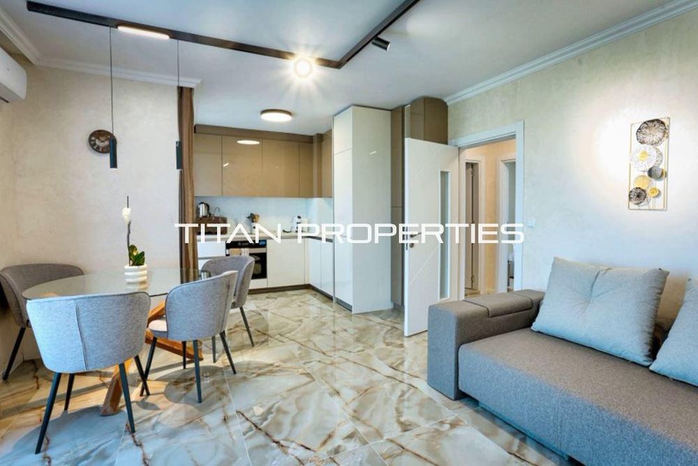 Дава се под наем Тристаен апартамент в Варна, Галата - 85 кв.м за 850 € - Снимка #1