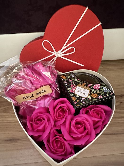 Подаръчна кутия