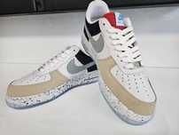 Adidasi nike los angeles