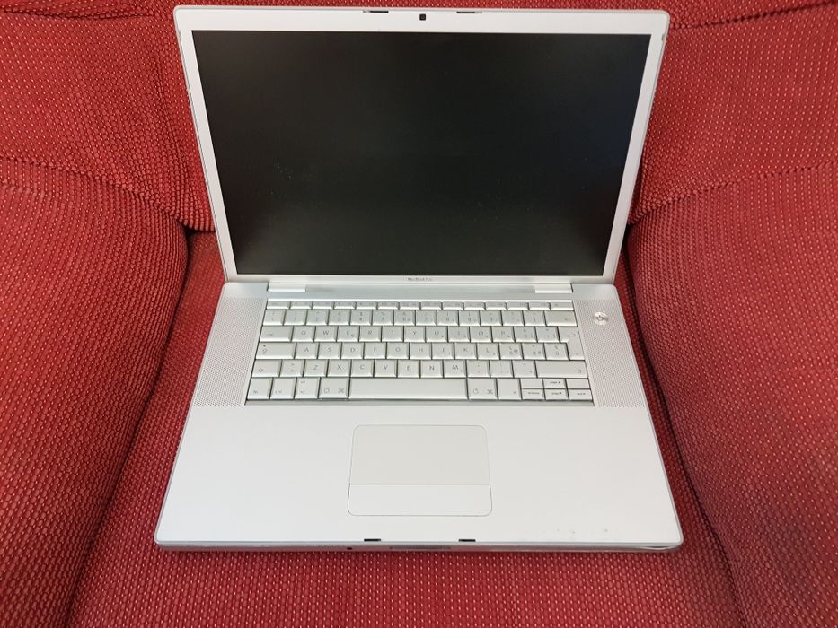 Laptop на Части,