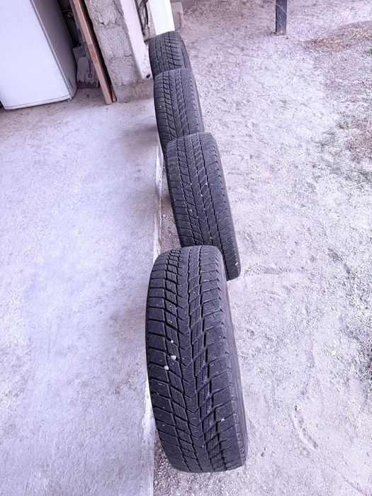 Продается зимние шины