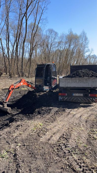 Execut lucrai cu miniexcavator și transport basculabil, inchiriez