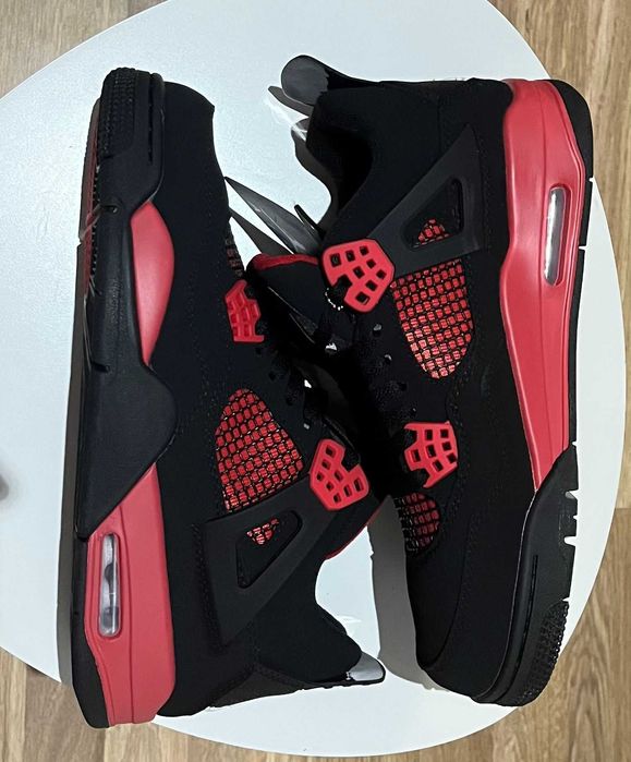 Jordan 4 Red Thunder OFERTA 399 RON DE TOAMNA!