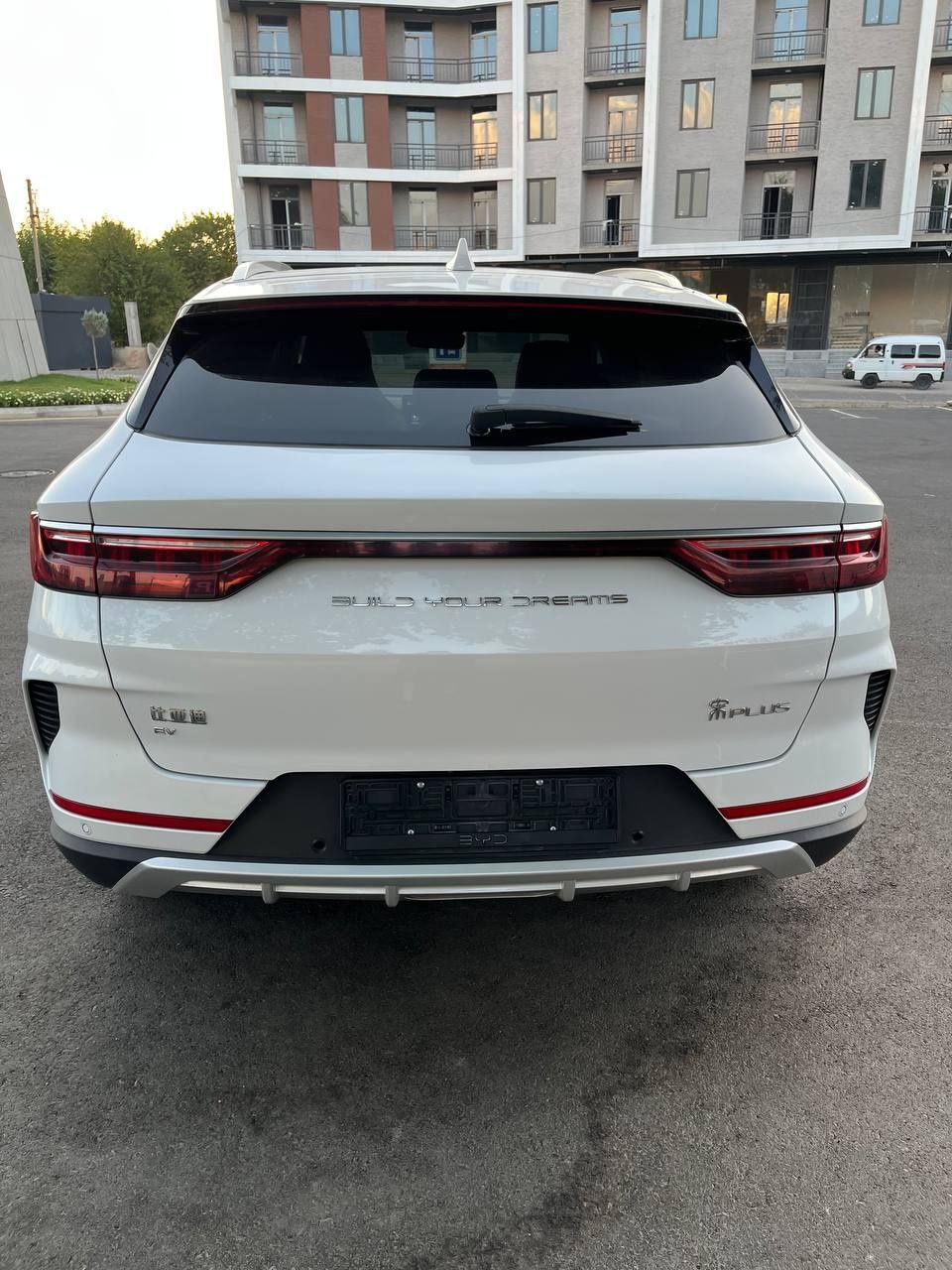 Byd song plus flagship