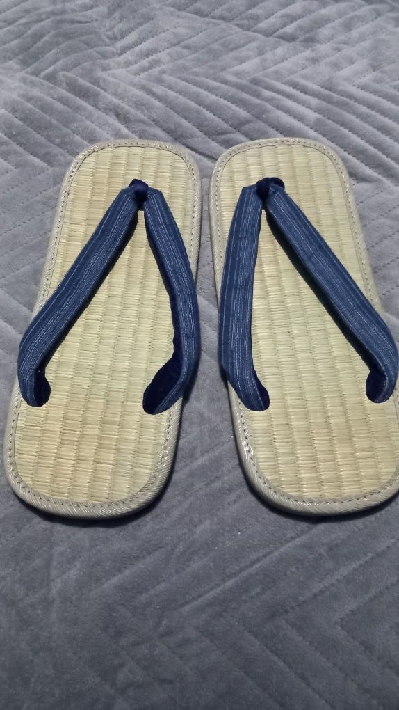 Slapi japonezi vintage, nr 42, talpa din piele naturala