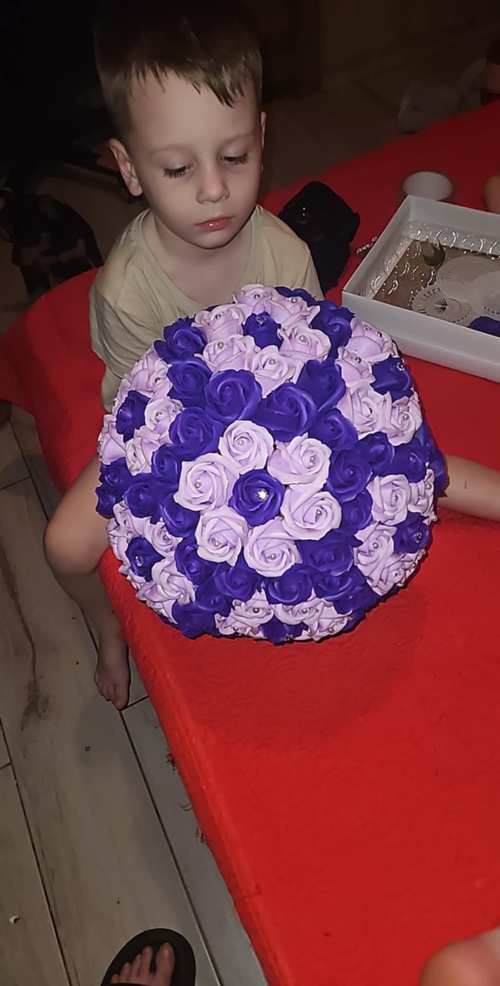 Ghivece din praf ceramic în doua mărimi realizate handmade