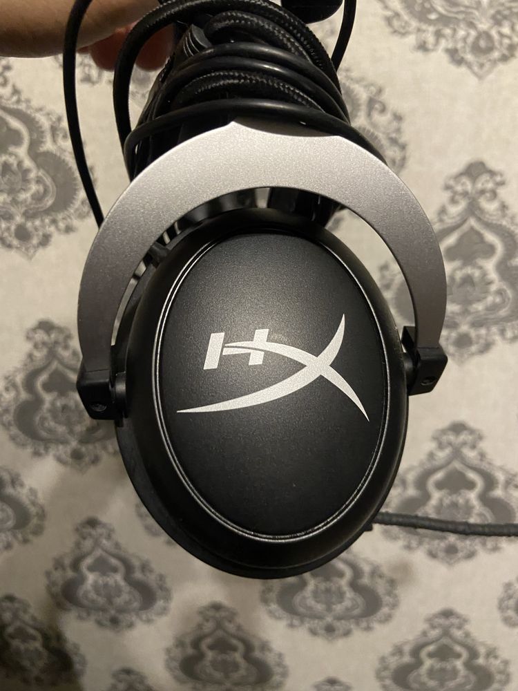 Наушники hyperx игровой почти новый