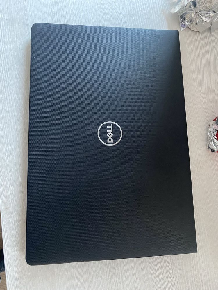Laptop Dell Vostro i5 Gen 8 ca Nou