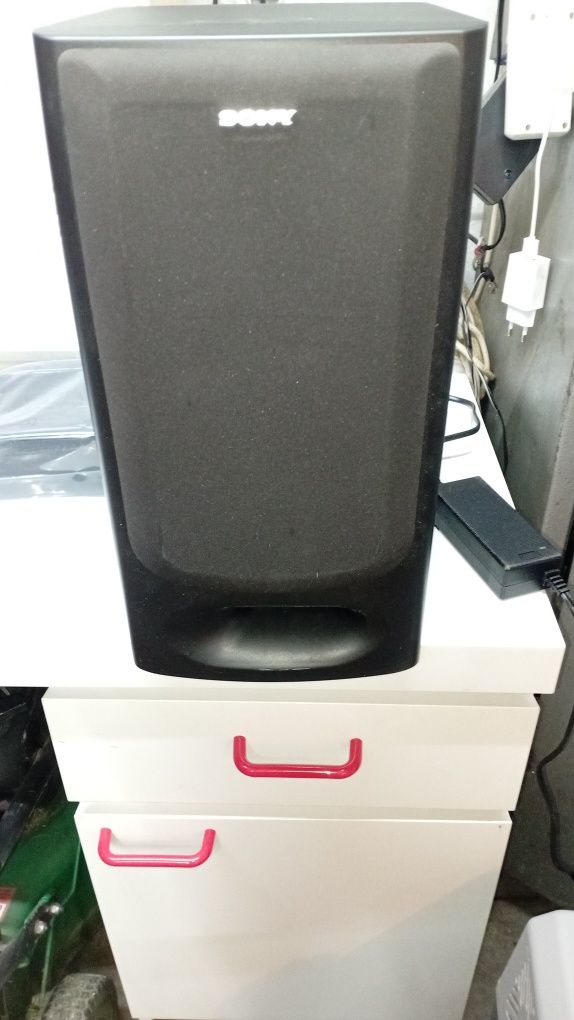 2 boxe sony 3 cai, 6ohm, 100w