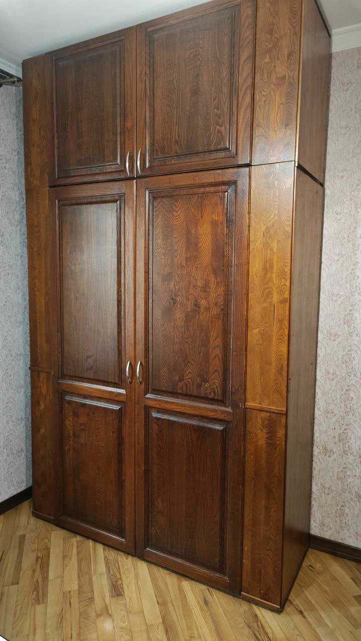 продается шкаф деревянный