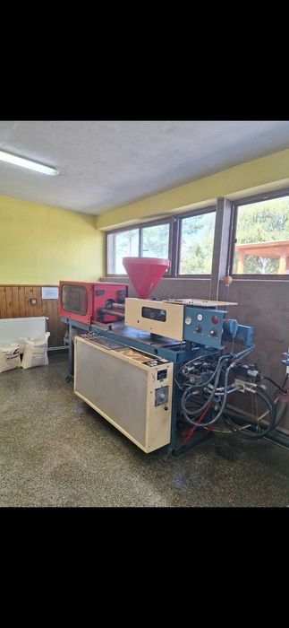 Шприц за пластмаса