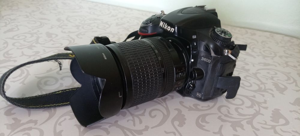 Nikon D600 Nikkor AF-S 18-140mm