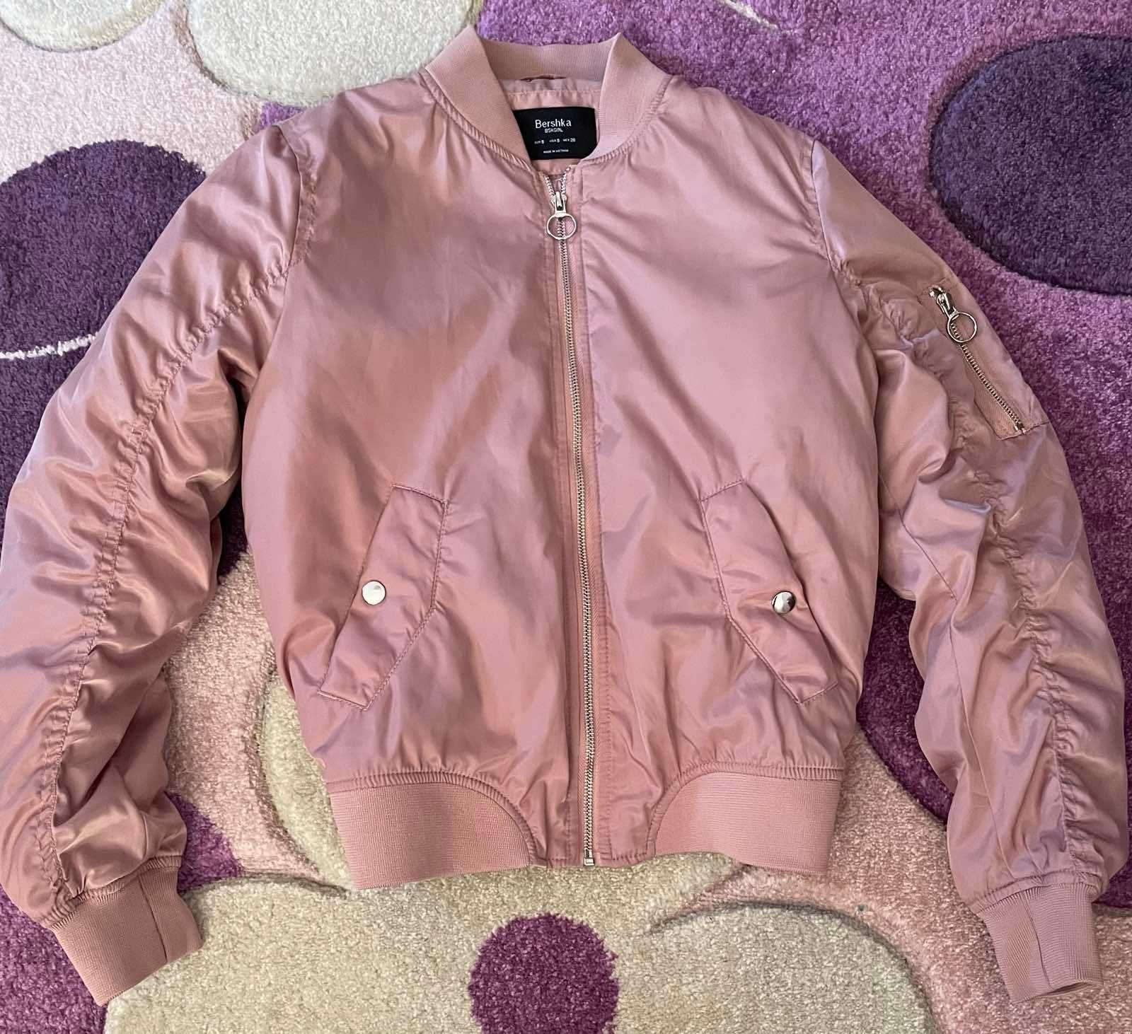 Bomber яке от Bershka