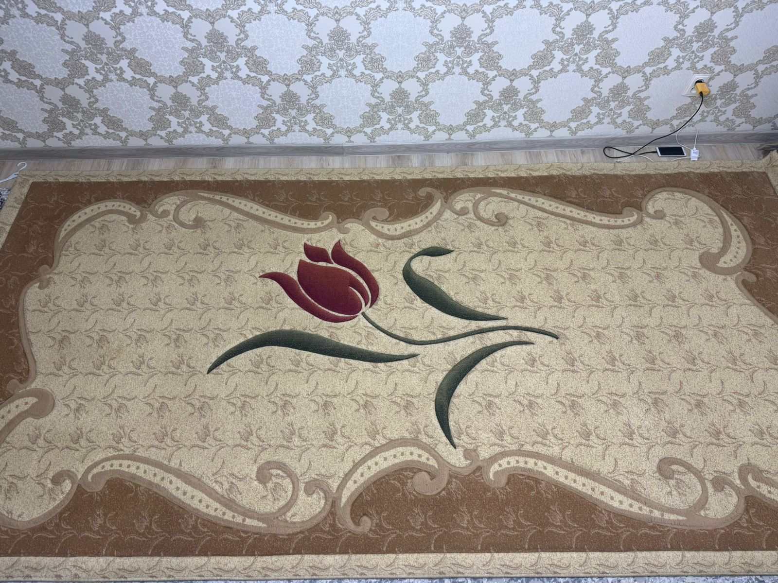 Продам ковер 1 шт