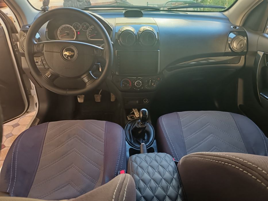 Нексия 3  сотилади