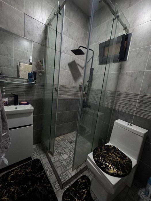 Продаётся 3-х комнатный дом. 1,5 сотки. Азербайджанский центр.