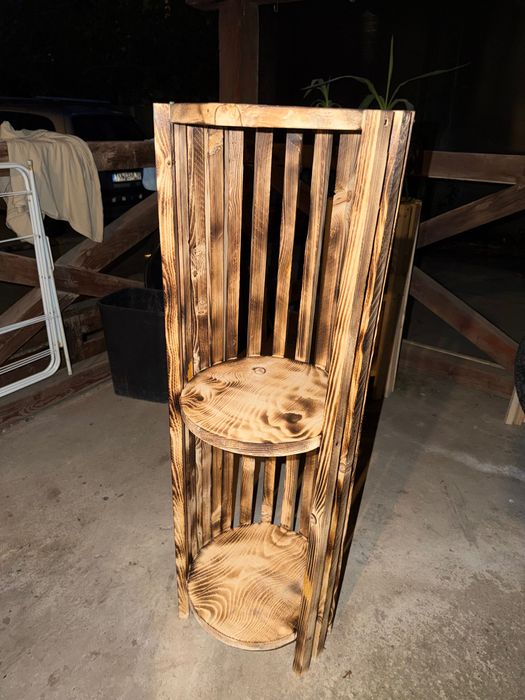 Vând corpuri decorative din lemn