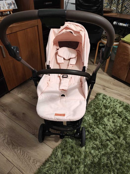 Carucior sport, roz, impecabil