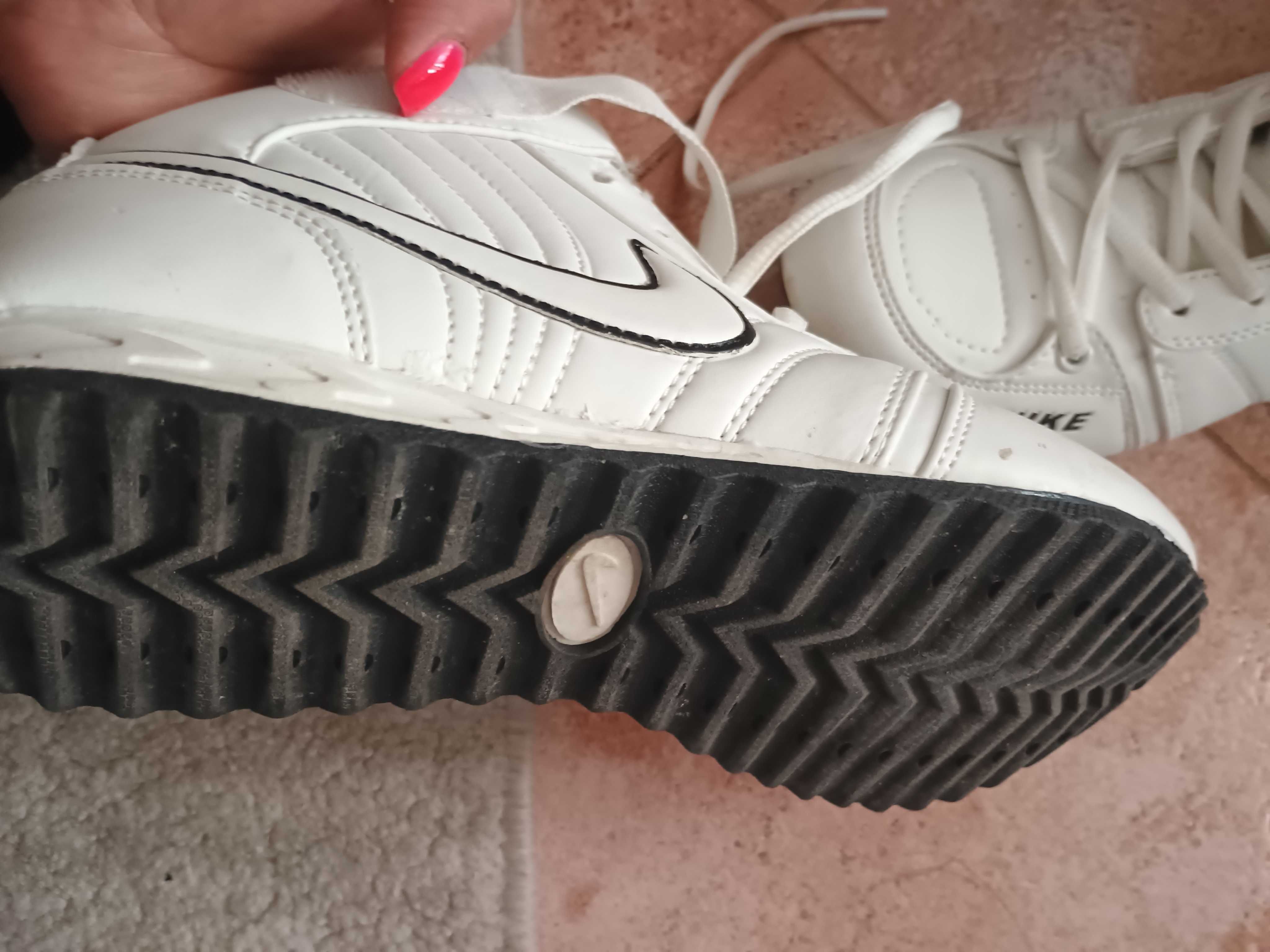 Дамски боти nike 41 номер