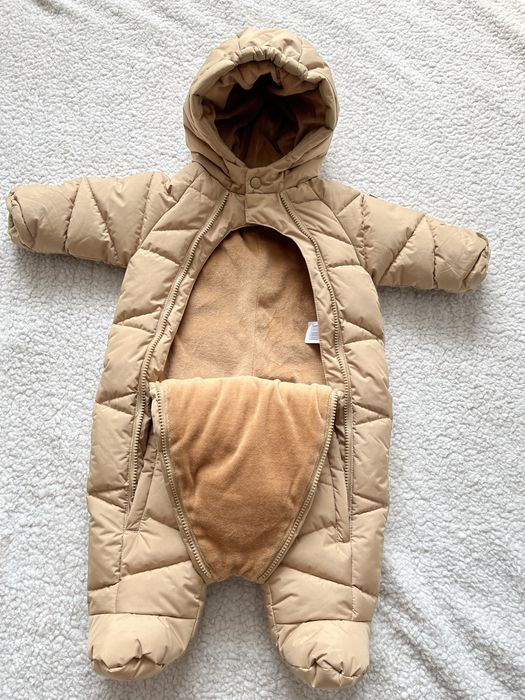 Продам демисезонный детский комбенизон 68 размер