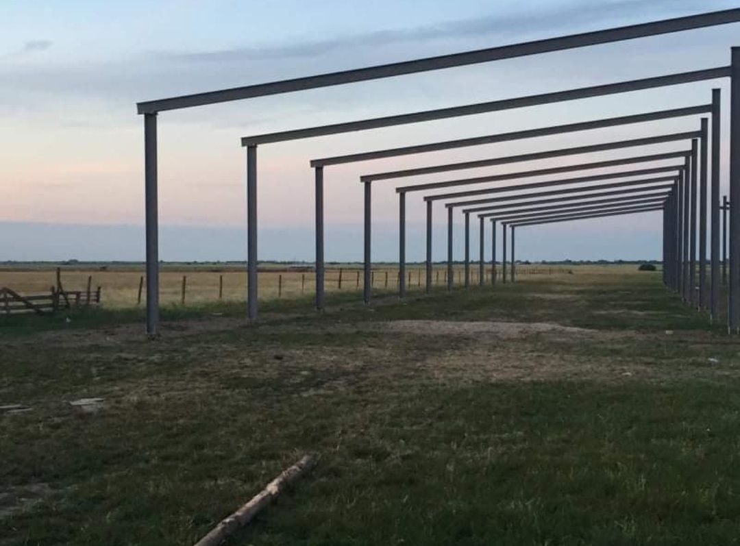 Vand hale  si structuri metalice