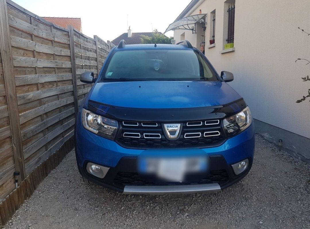 Deflector capota Dacia Logan 2  Sandero 2