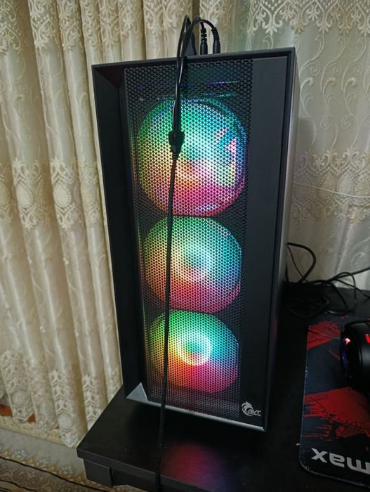 Kompyuter xamma xarakteristika rasmda