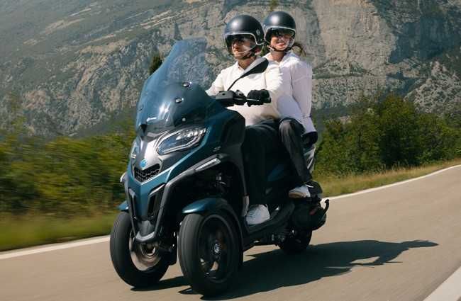 Scuter Piaggio MP3 530 Exclusive E5+ 2025 | Rate | Leasing