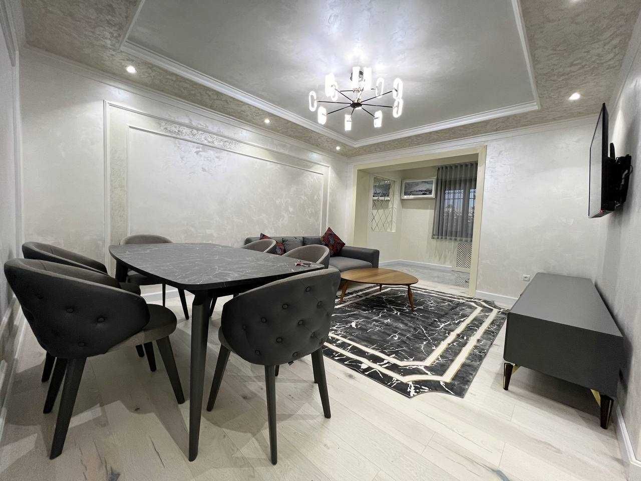 м.Космонавтов ЦУМ 4-комн 4/4 100 м² евроремонт меб/тех кирпичный дом