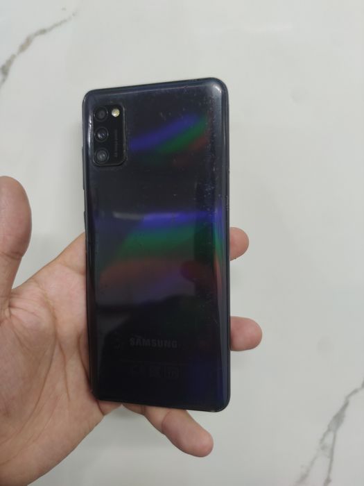 Продам Самсунг А41