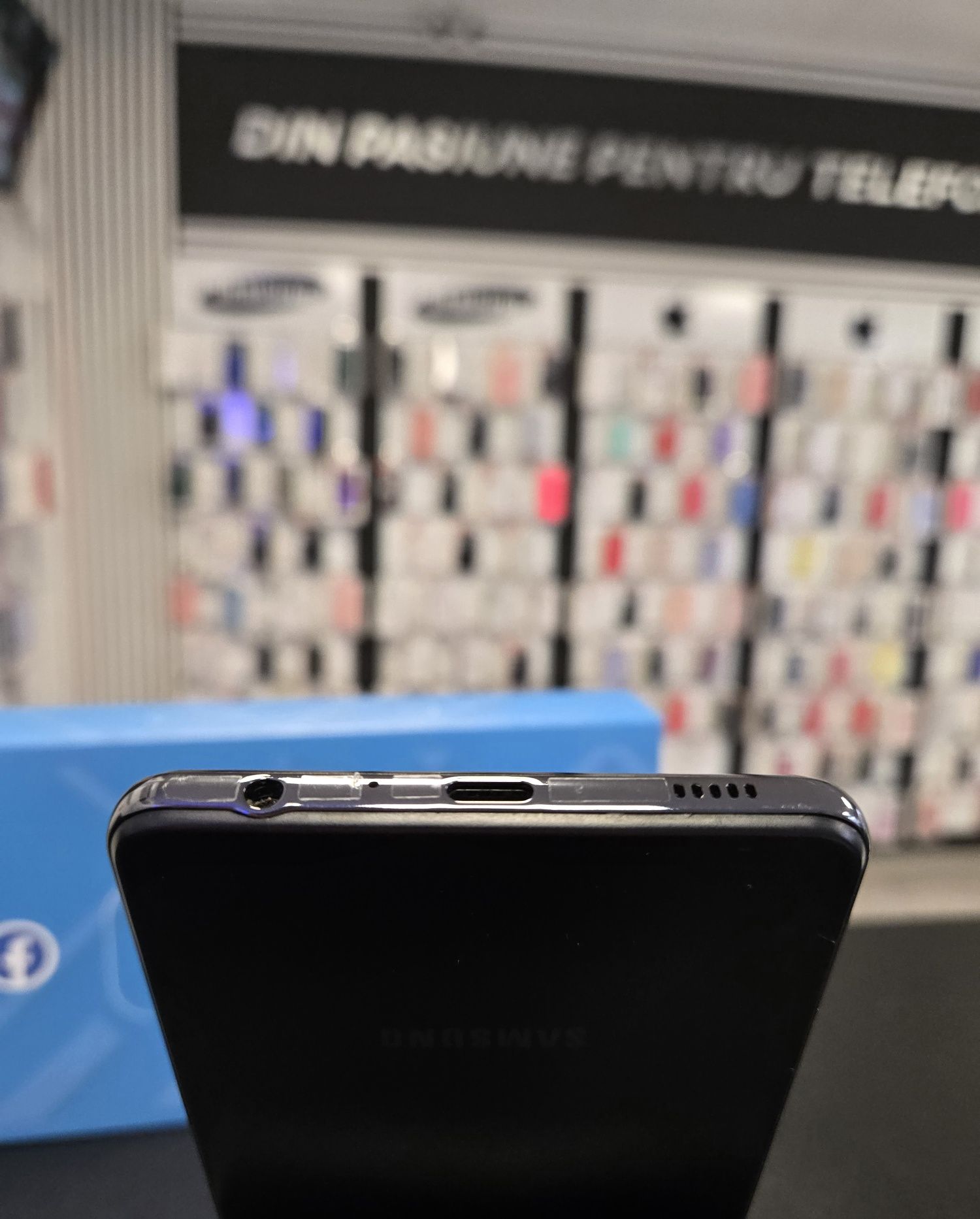 Samsung A52 / Black / DeluxGSM