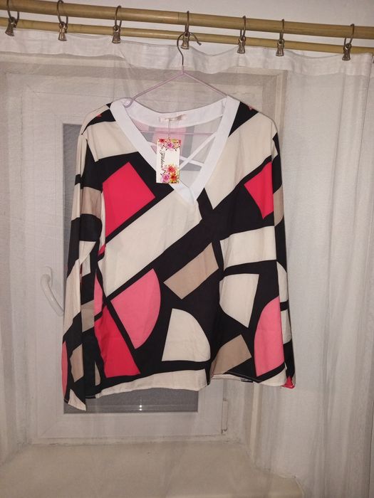 Продам блузки новые