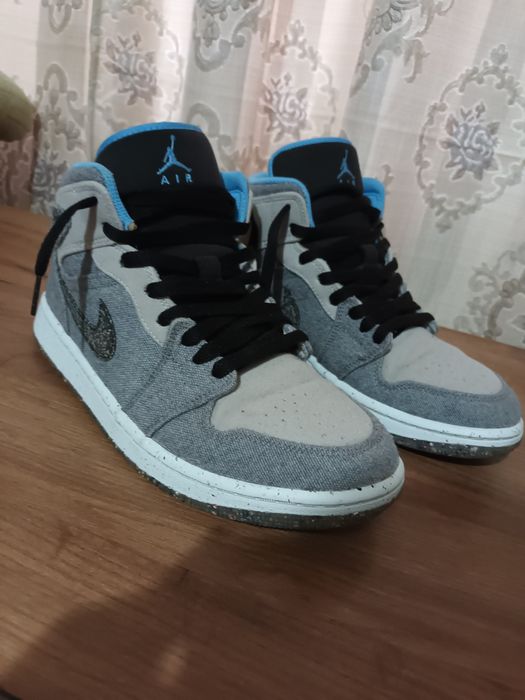 Vând jordan 1 mid Crater grey Black Blue