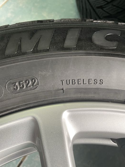 Jante aliaj R17 originale AUDI A6 C8 225/60/17 Iarna Michelin 2022