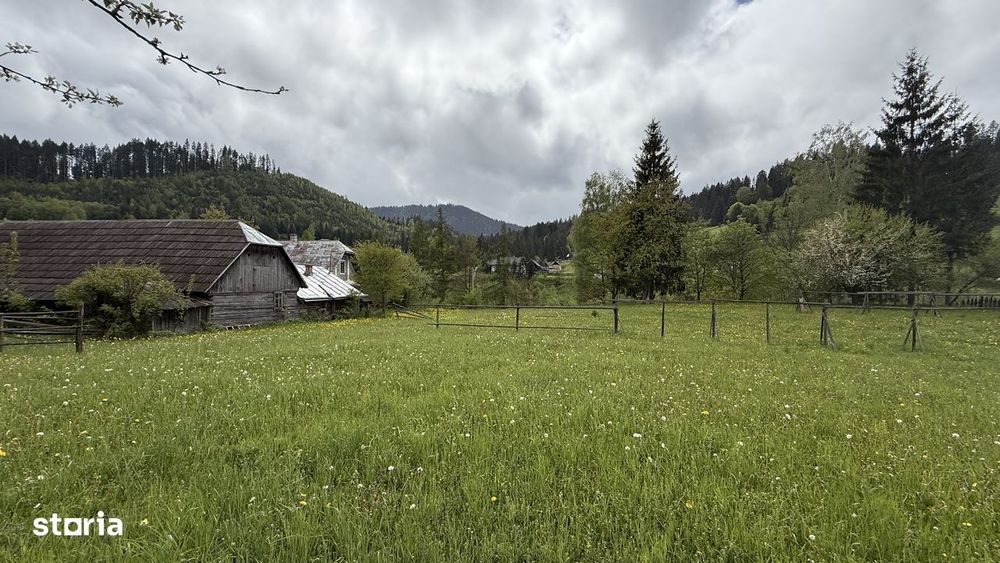 Teren intravilan parcelabil în 2, acces asfalt, poziție la soare