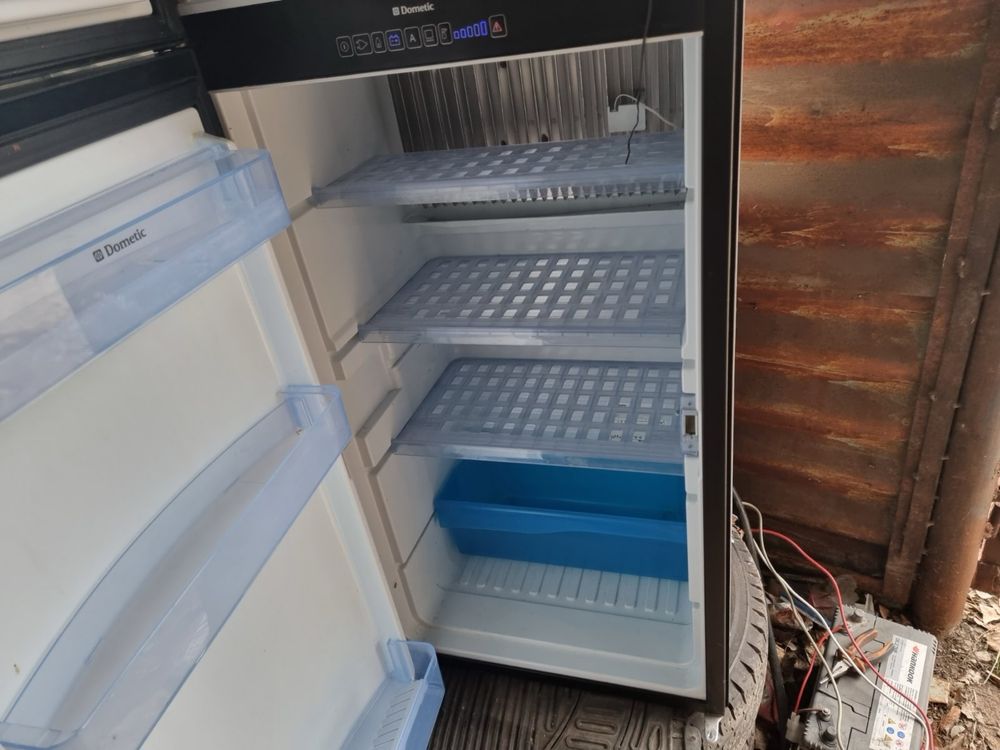 Хладилник за кемпер / каравана